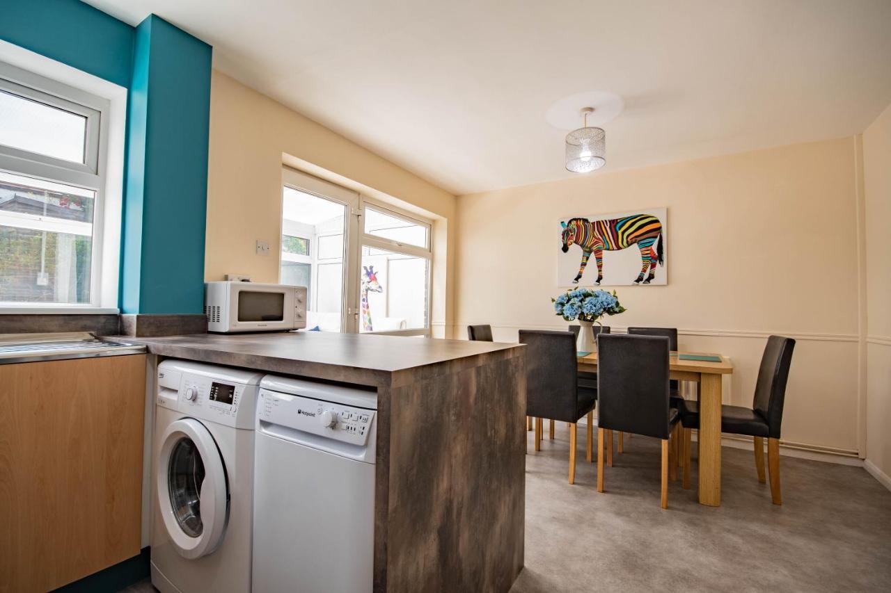 3-Bedroom House With Garden, Conservatory, In Centre Of Worcester Exterior foto